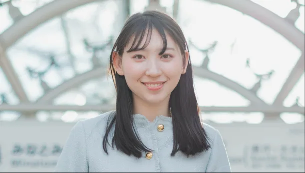 勝目 真羽